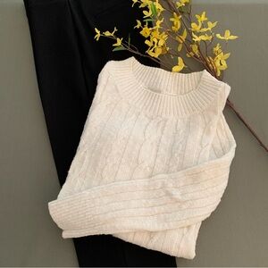 Talbots crew neck white cable knit lightweight sweater.  PS